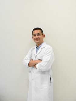 นพ.ฐาปนา ตั้งชีวินศิริกุล